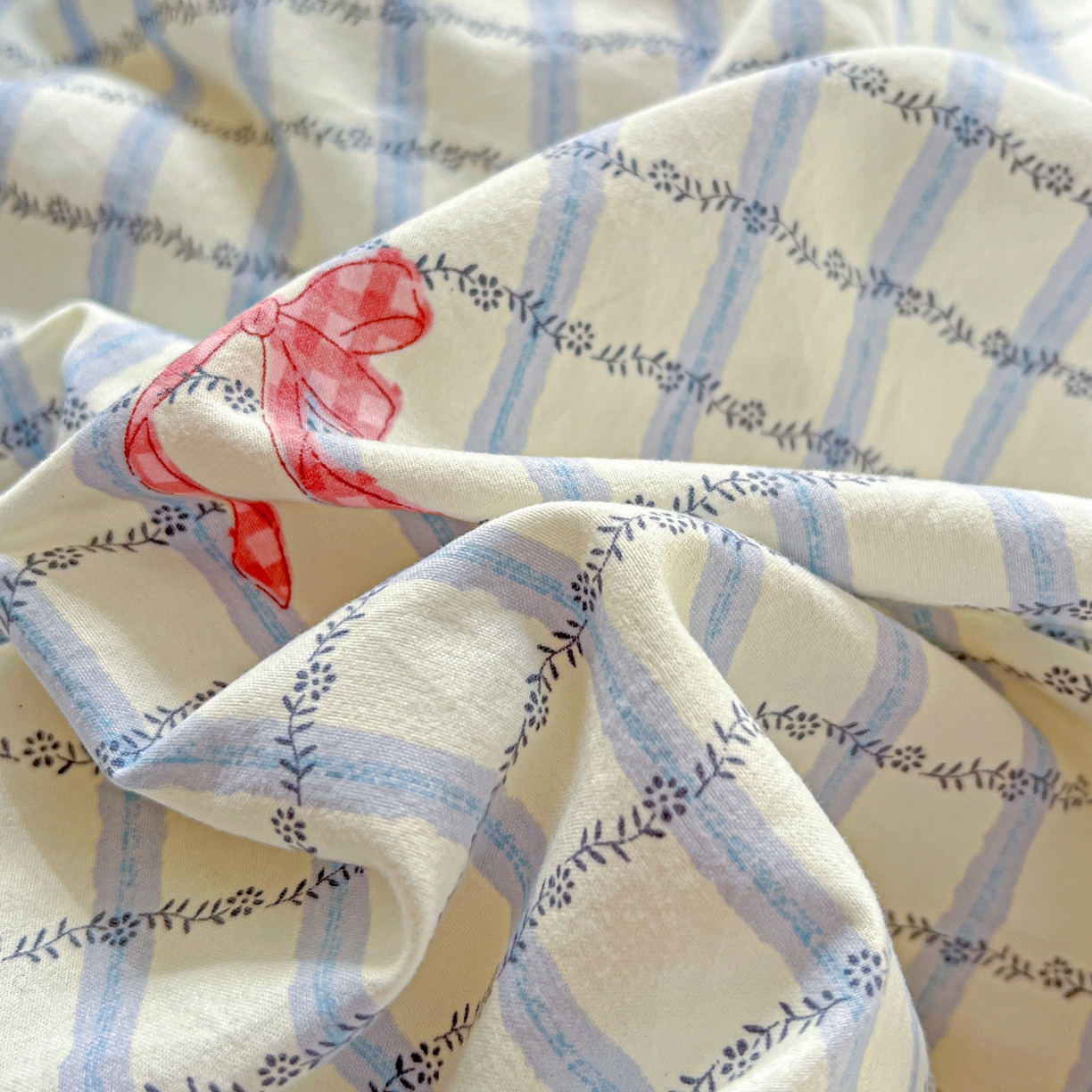 91家纺网 家纺一手货源 找家纺 弗苓家纺 2026新款古法水洗仿棉云感纱四件套小布袋 梦幻