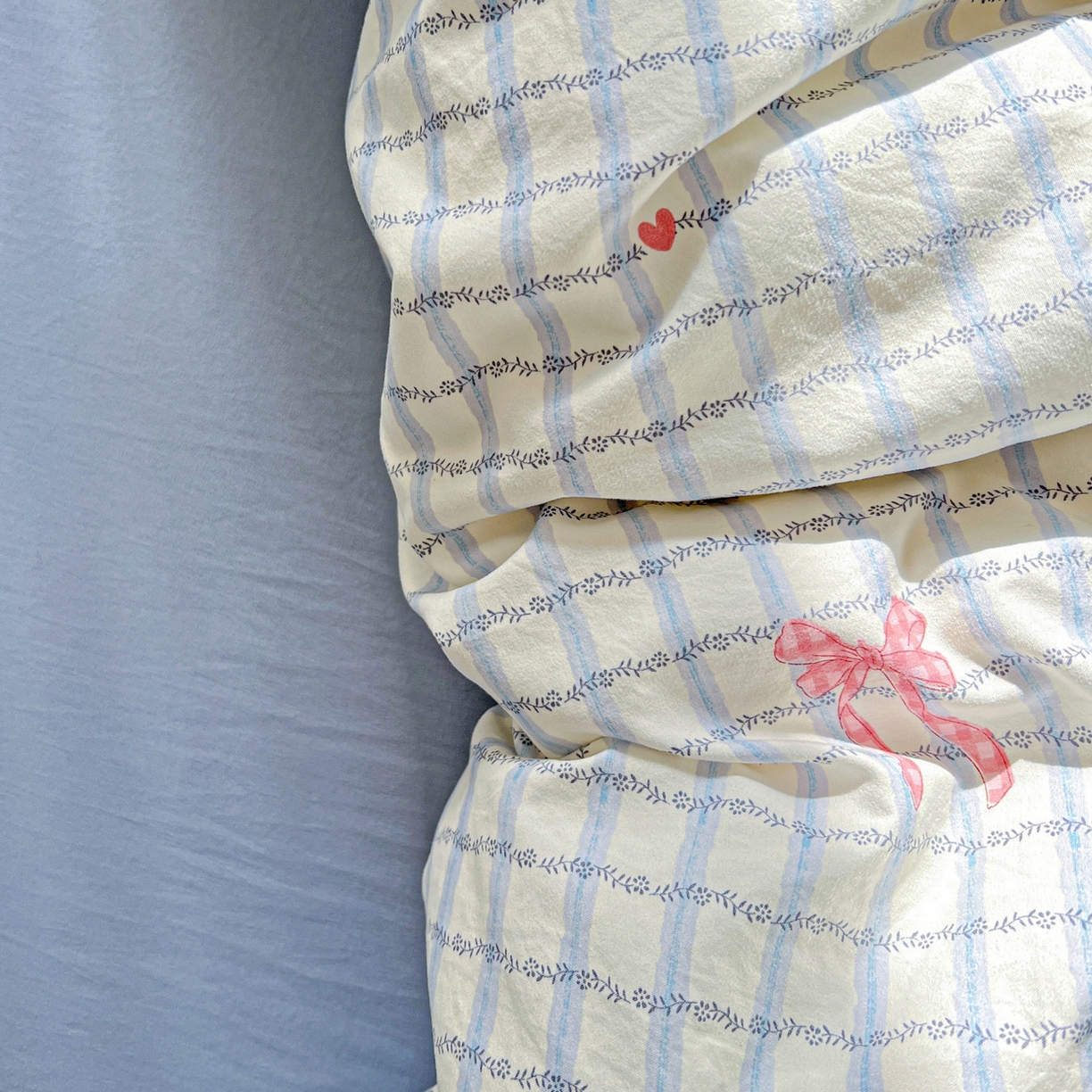 91家纺网 家纺一手货源 找家纺 弗苓家纺 2026新款古法水洗仿棉云感纱四件套小布袋 梦幻