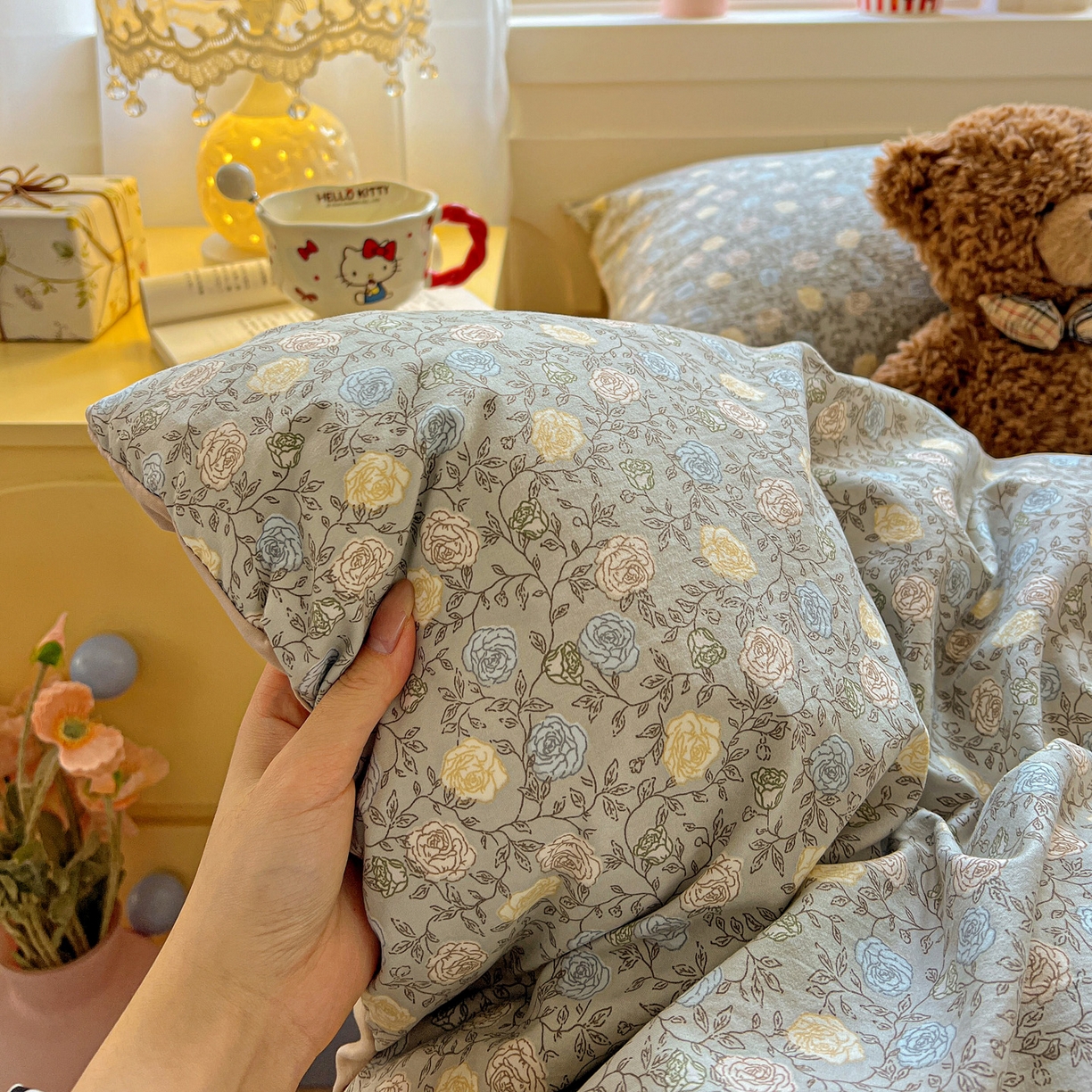 91家纺网 家纺一手货源 找家纺 弗苓家纺 2026新款古法水洗仿棉云感纱四件套小布袋 梦屿