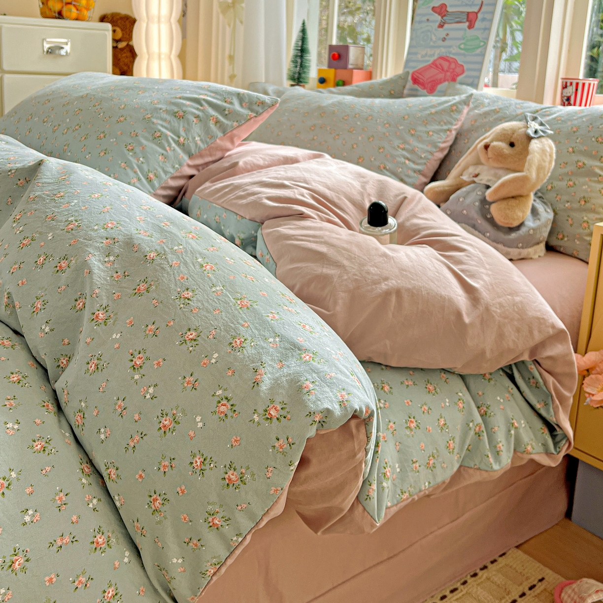 91家纺网 家纺一手货源 找家纺 弗苓家纺 2026新款古法水洗仿棉云感纱四件套小布袋 秘密花园