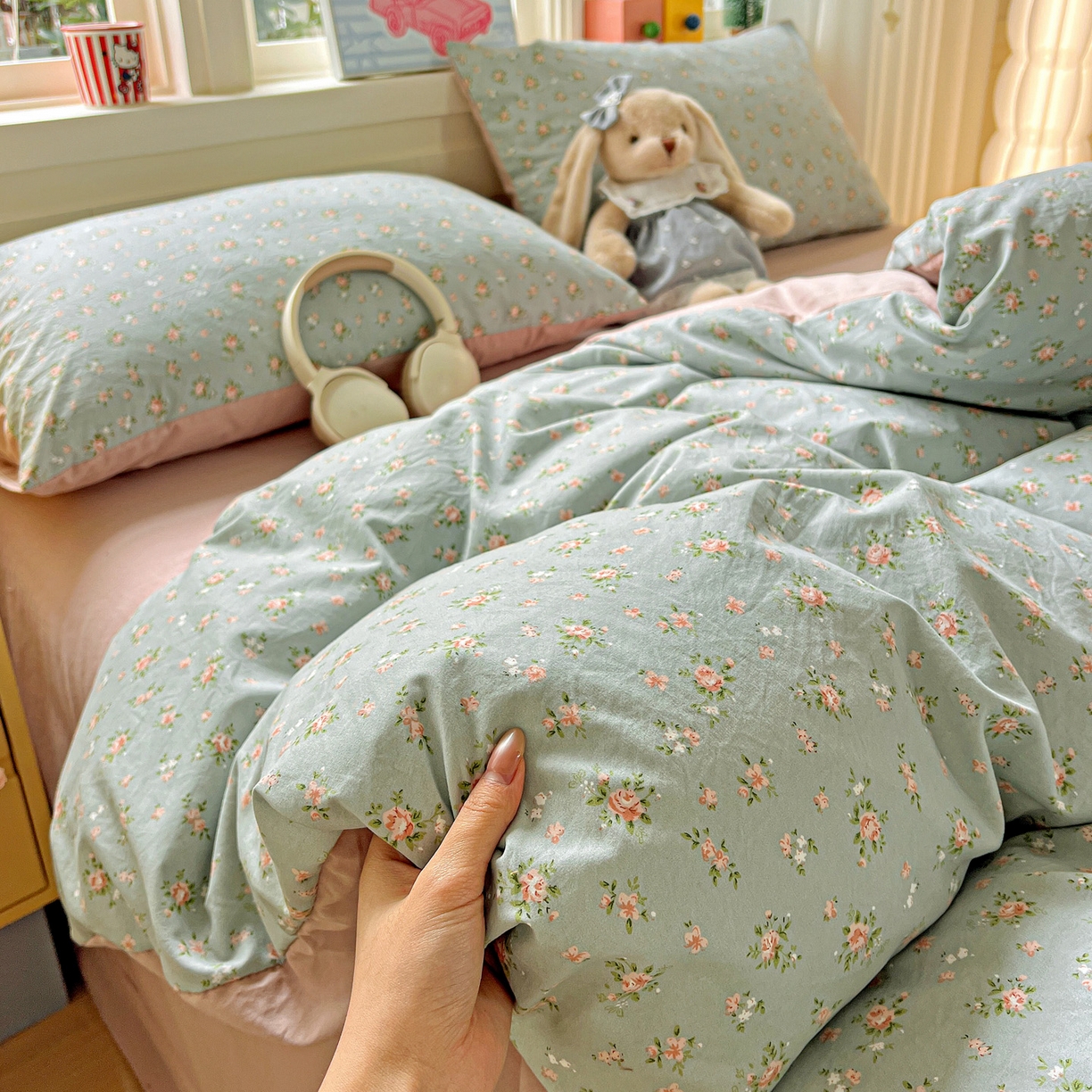 91家纺网 家纺一手货源 找家纺 弗苓家纺 2026新款古法水洗仿棉云感纱四件套小布袋 秘密花园