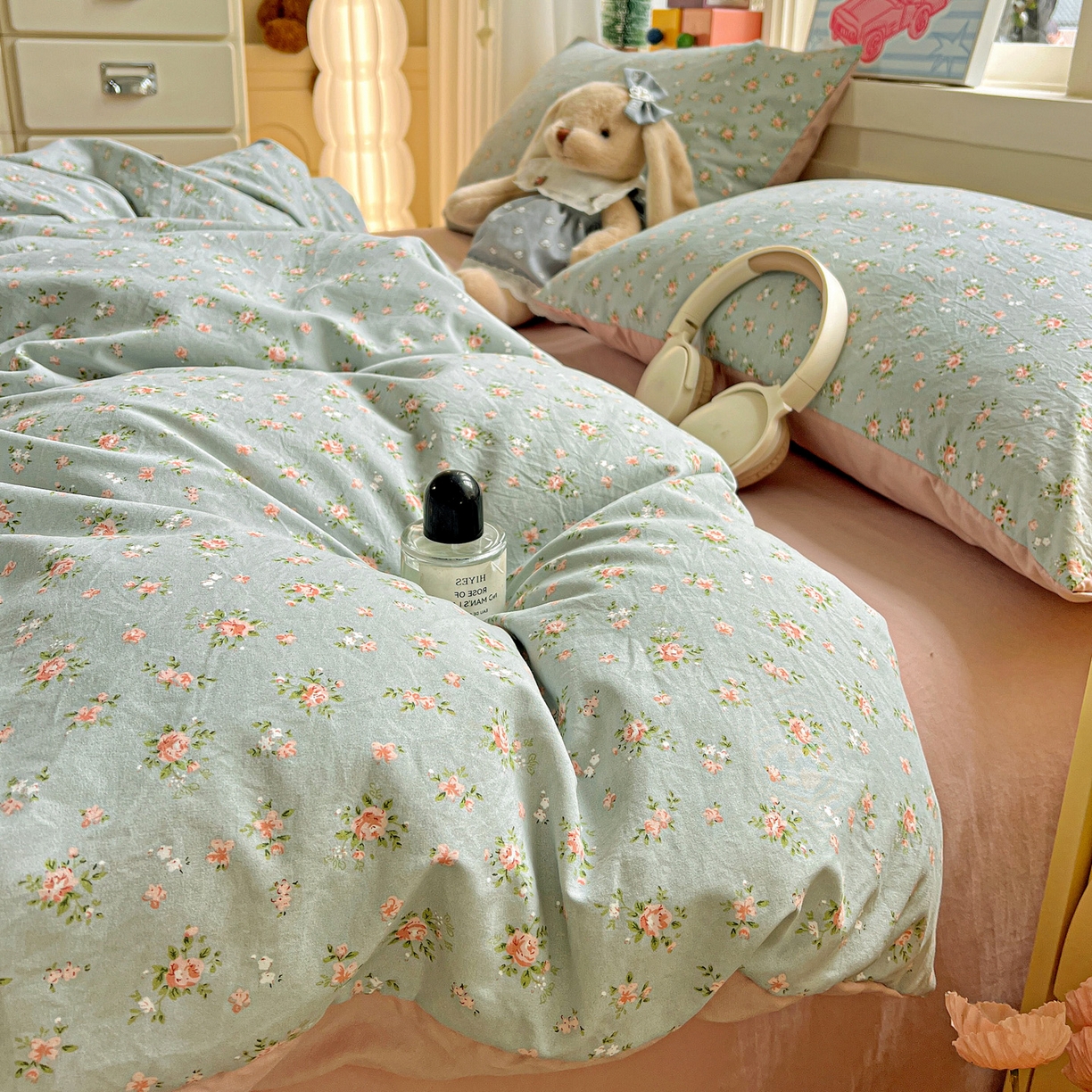 91家纺网 家纺一手货源 找家纺 弗苓家纺 2026新款古法水洗仿棉云感纱四件套小布袋 秘密花园