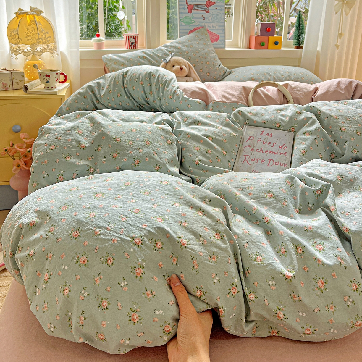 91家纺网 家纺一手货源 找家纺 弗苓家纺 2026新款古法水洗仿棉云感纱四件套小布袋 秘密花园