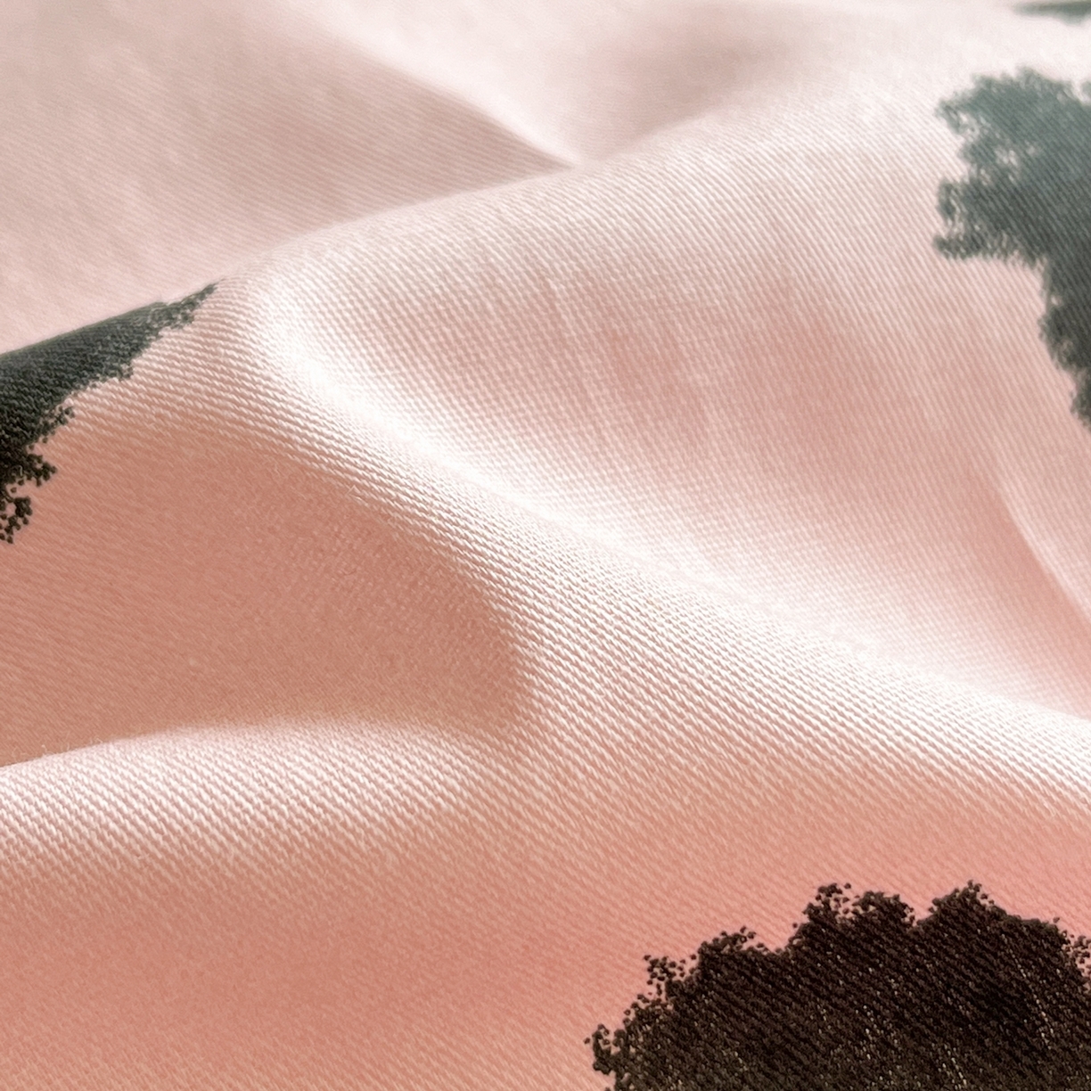 91家纺网 家纺一手货源 找家纺 博雅 2026新款全棉纯棉卡通四件套 豹纹小猫-粉