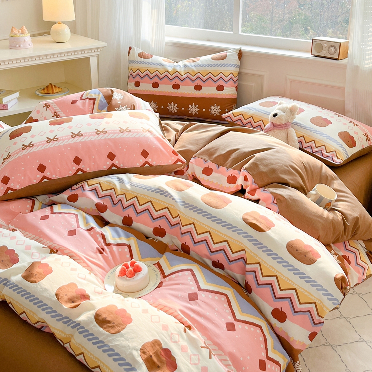 91家纺网 家纺一手货源 找家纺 博雅 2026新款全棉纯棉卡通四件套 圣诞苹果猫