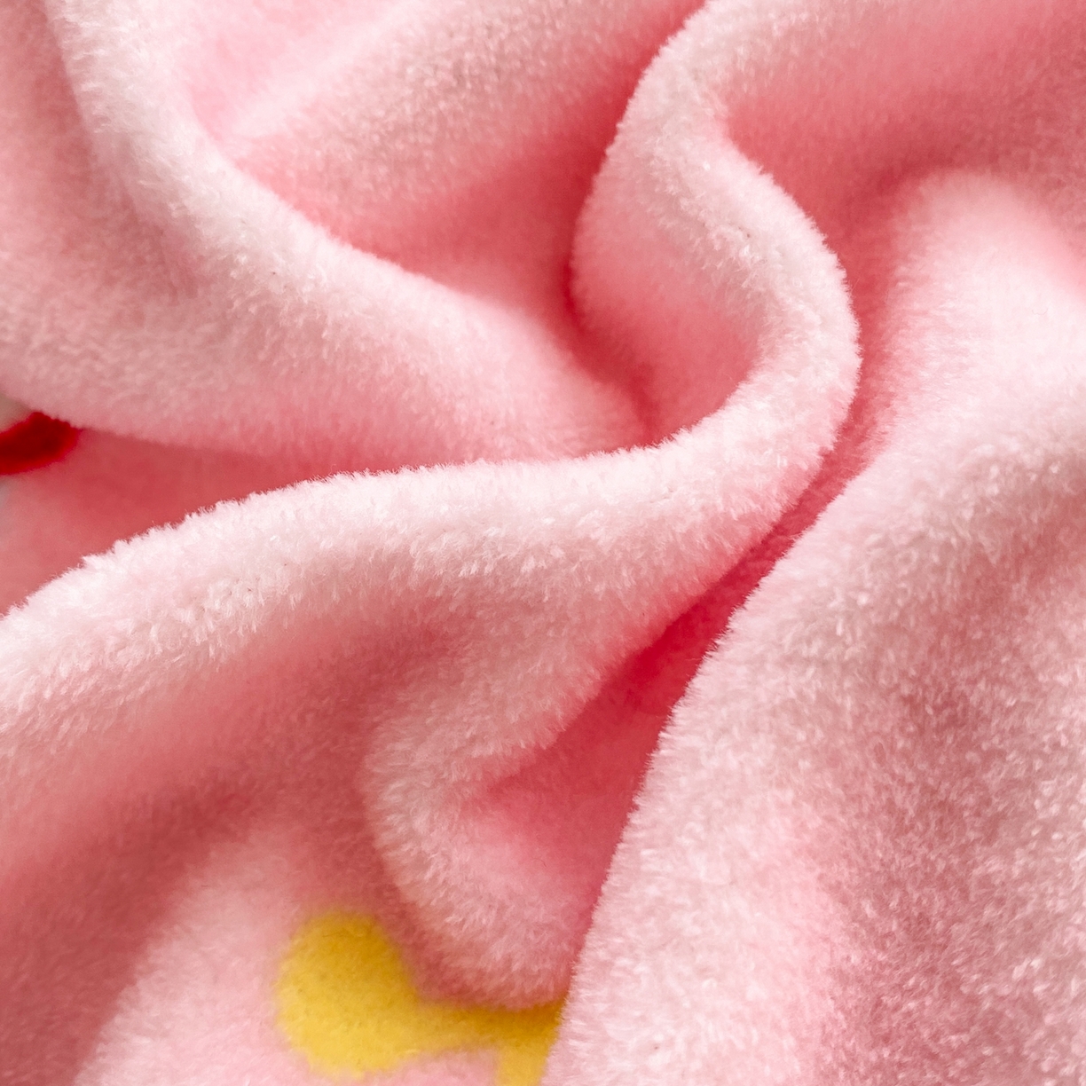 91家纺网 家纺一手货源 找家纺 博雅 2026新款卡哇正版授权高克重牛奶绒四件套 绒粉色吉伊卡哇