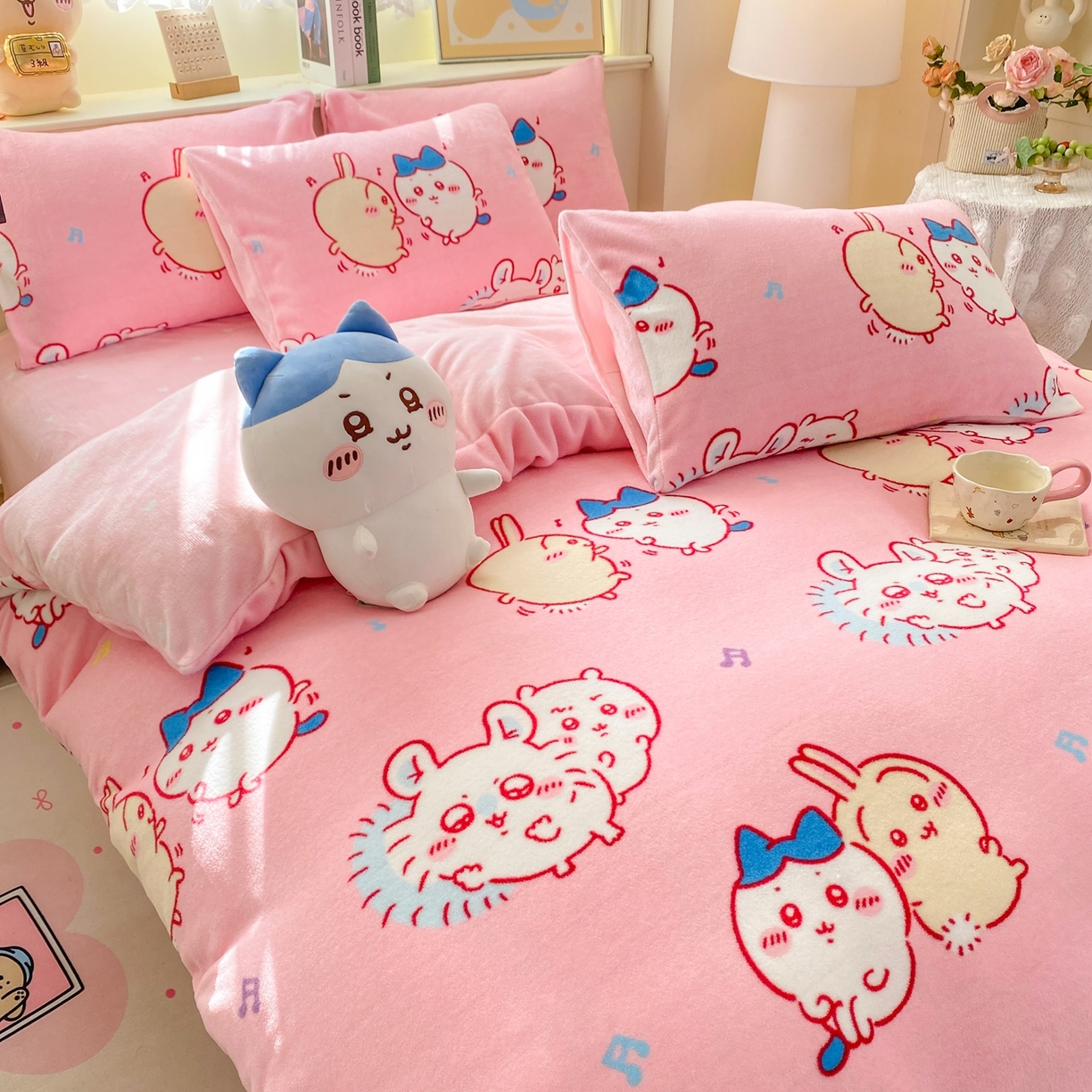 91家纺网 家纺一手货源 找家纺 博雅 2026新款卡哇正版授权高克重牛奶绒四件套 绒粉色吉伊卡哇