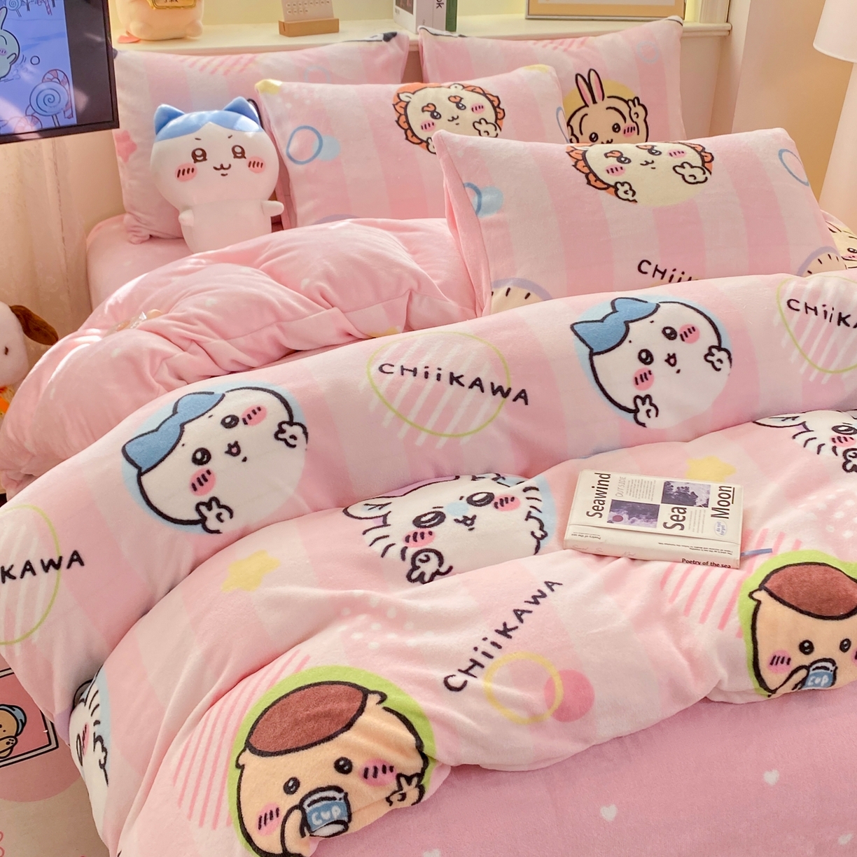 91家纺网 家纺一手货源 找家纺 博雅 2026新款卡哇正版授权高克重牛奶绒四件套 绒家族吉伊卡哇