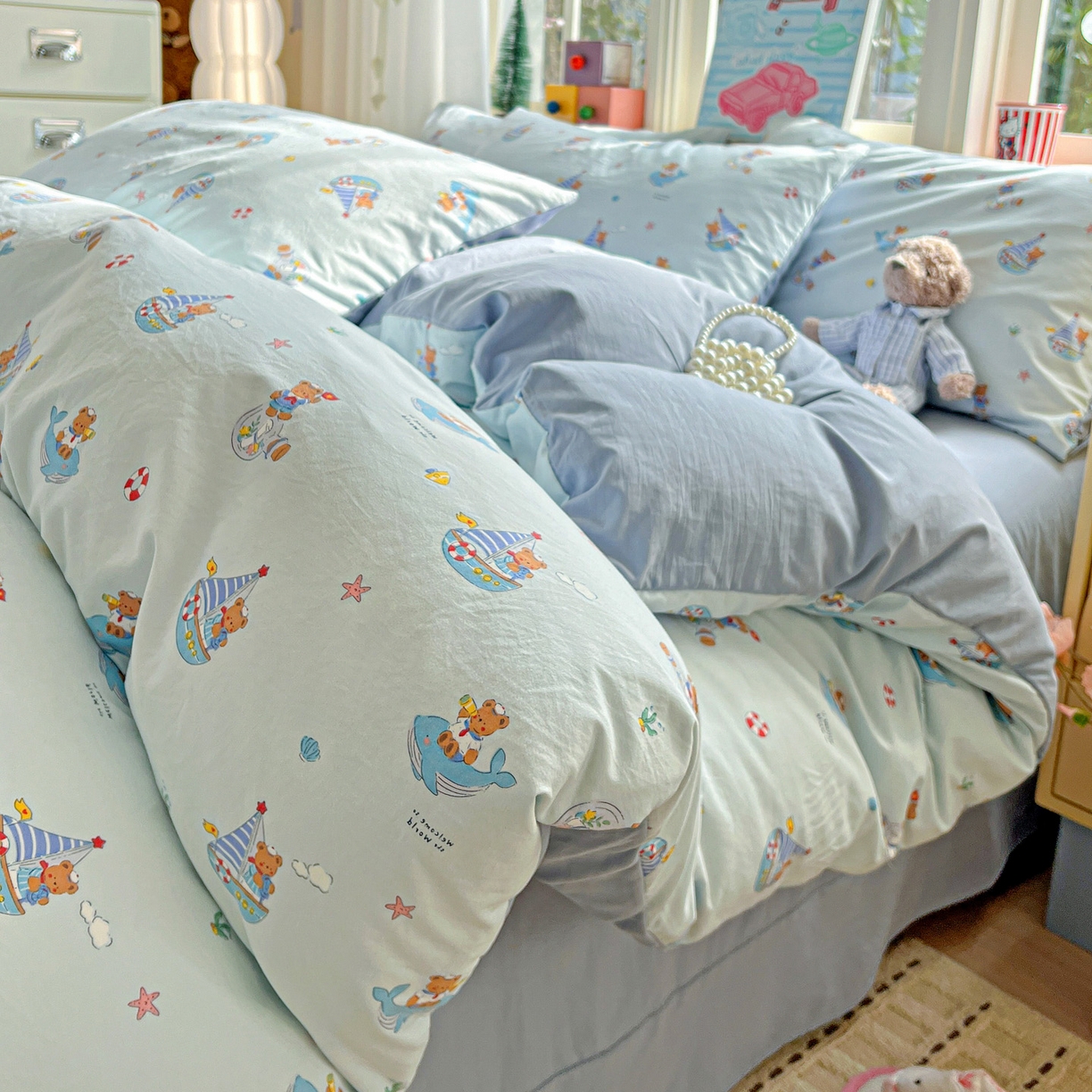 91家纺网 家纺一手货源 找家纺 弗苓家纺 2026新款古法水洗仿棉云感纱四件套小布袋 熊熊航海