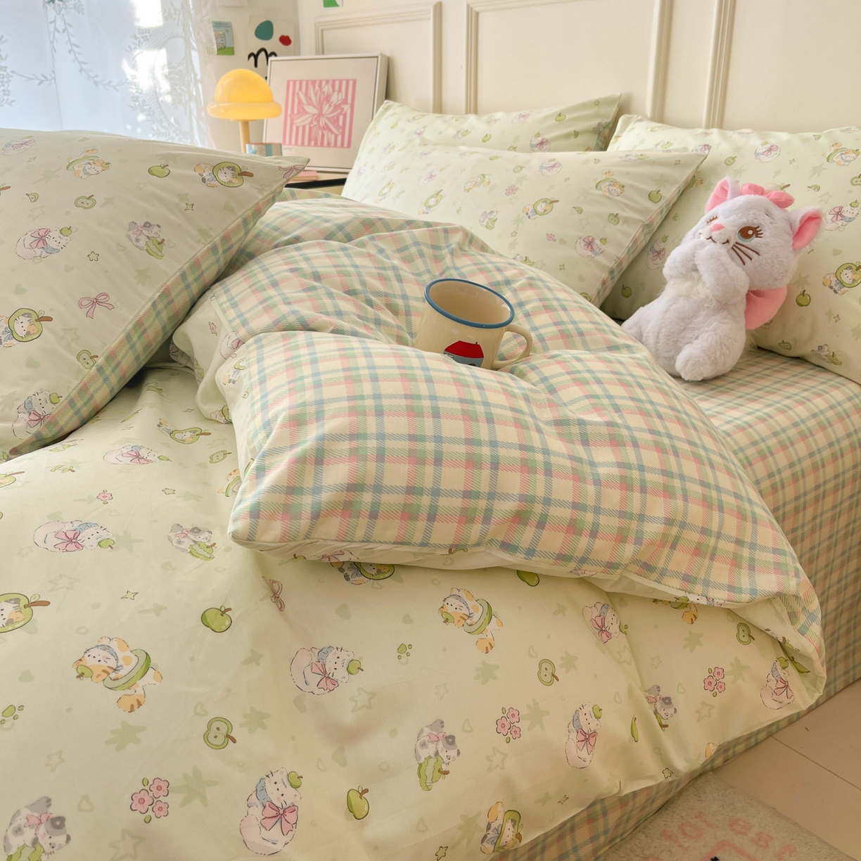 91家纺网 家纺一手货源 找家纺 西引力 2026新款40S全棉斜纹印花四件套 绿苹果猫猫