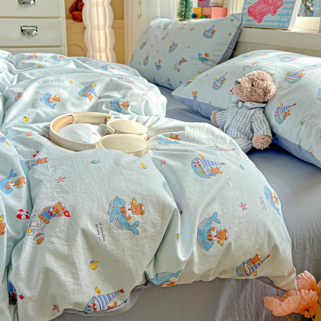 91家纺网 家纺一手货源 找家纺 弗苓家纺 2026新款古法水洗仿棉云感纱四件套小布袋 熊熊航海