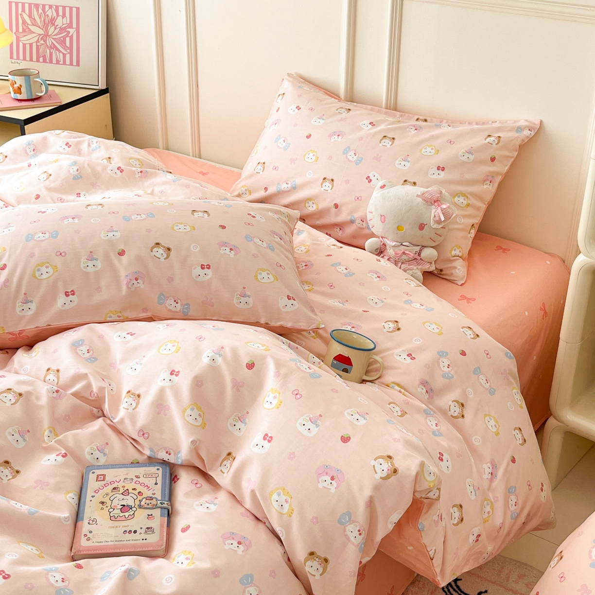 91家纺网 家纺一手货源 找家纺 西引力 2026新款40S全棉斜纹印花四件套 糖果猫-粉