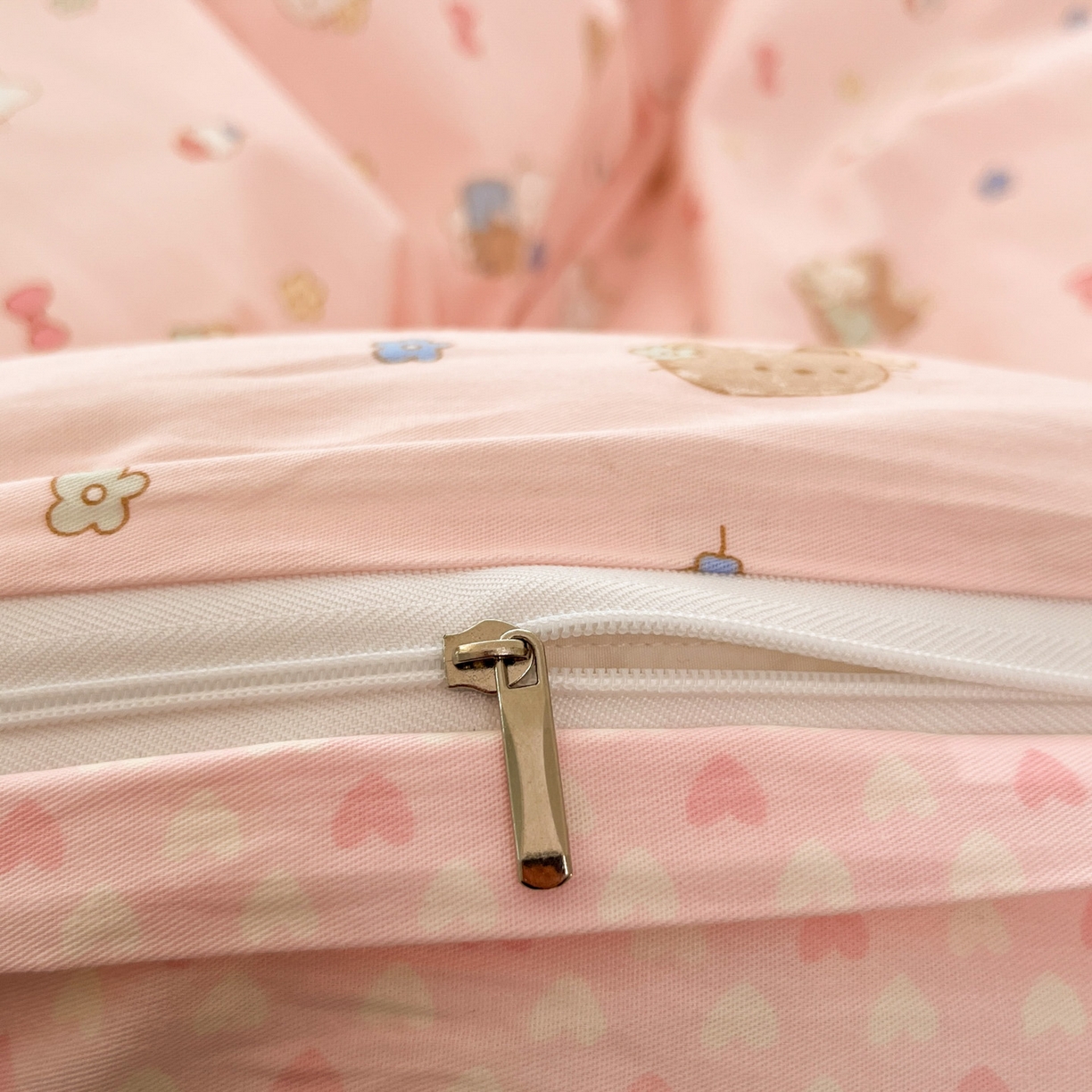 91家纺网 家纺一手货源 找家纺 西引力 2026新款40S全棉斜纹印花四件套 小花猫