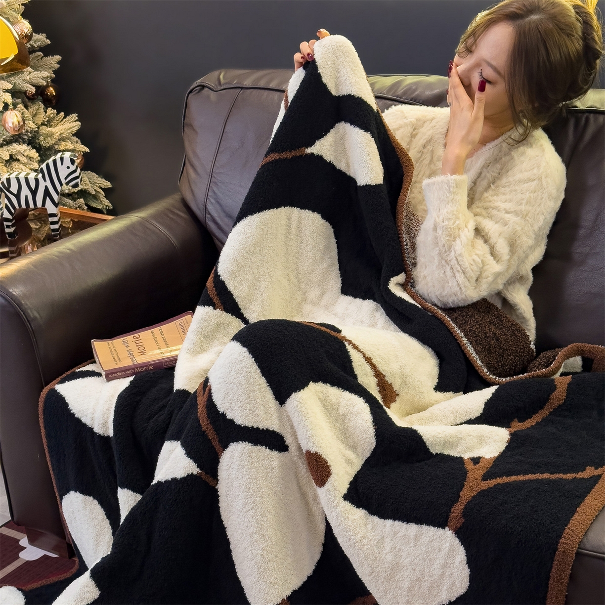 91家纺网 家纺一手货源 找家纺 兄弟坊 2026新款A类大阪半边绒糯叽叽毛毯 盖毯 午睡毯 夏被毯 披肩毯 糯叽叽半边绒-浮生花