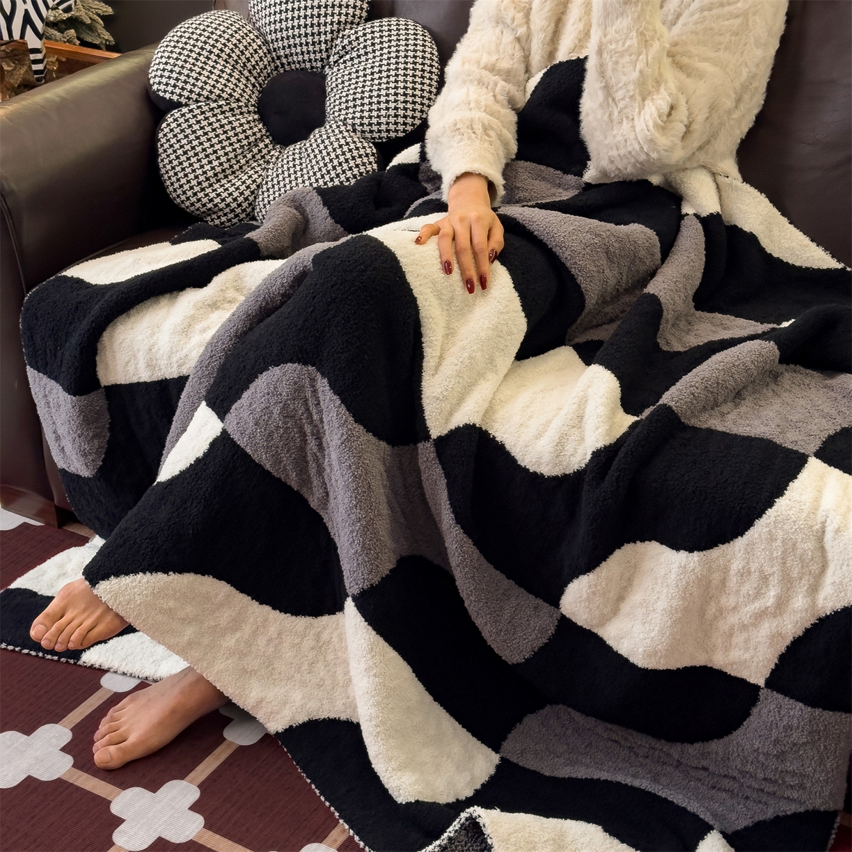 91家纺网 家纺一手货源 找家纺 兄弟坊 2026新款A类大阪半边绒糯叽叽毛毯 盖毯 午睡毯 夏被毯 披肩毯 糯叽叽半边绒-几何图