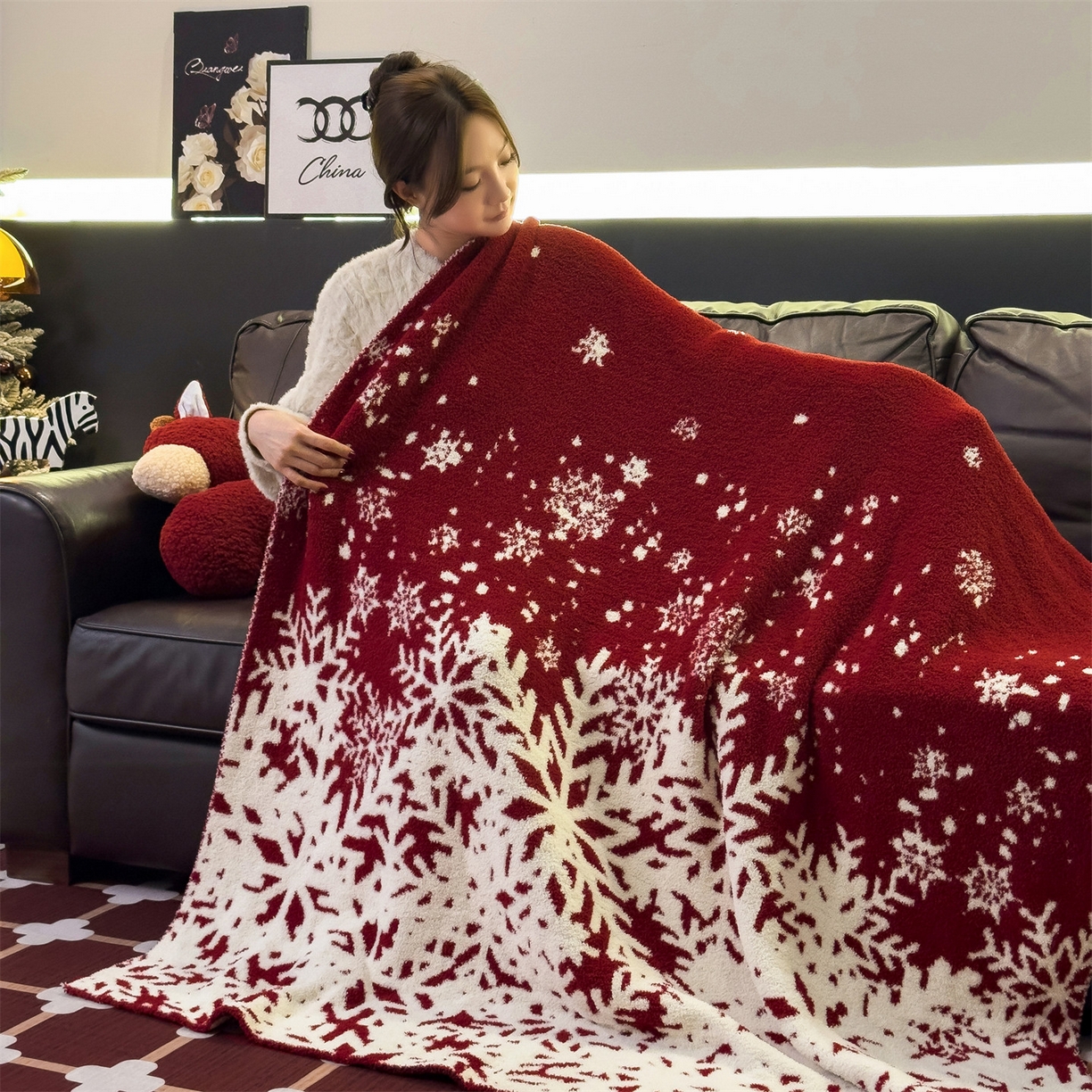 91家纺网 家纺一手货源 找家纺 兄弟坊 2026新款A类大阪半边绒糯叽叽毛毯 盖毯 午睡毯 夏被毯 披肩毯 糯叽叽半边绒-雪花-红