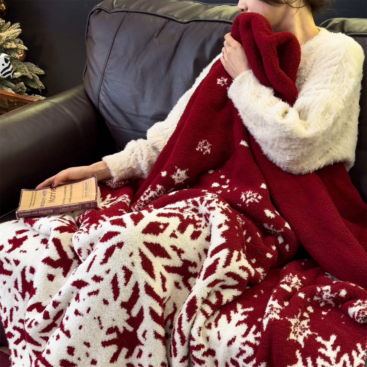 91家纺网 家纺一手货源 找家纺 兄弟坊 2026新款A类大阪半边绒糯叽叽毛毯 盖毯 午睡毯 夏被毯 披肩毯 糯叽叽半边绒-雪花-红