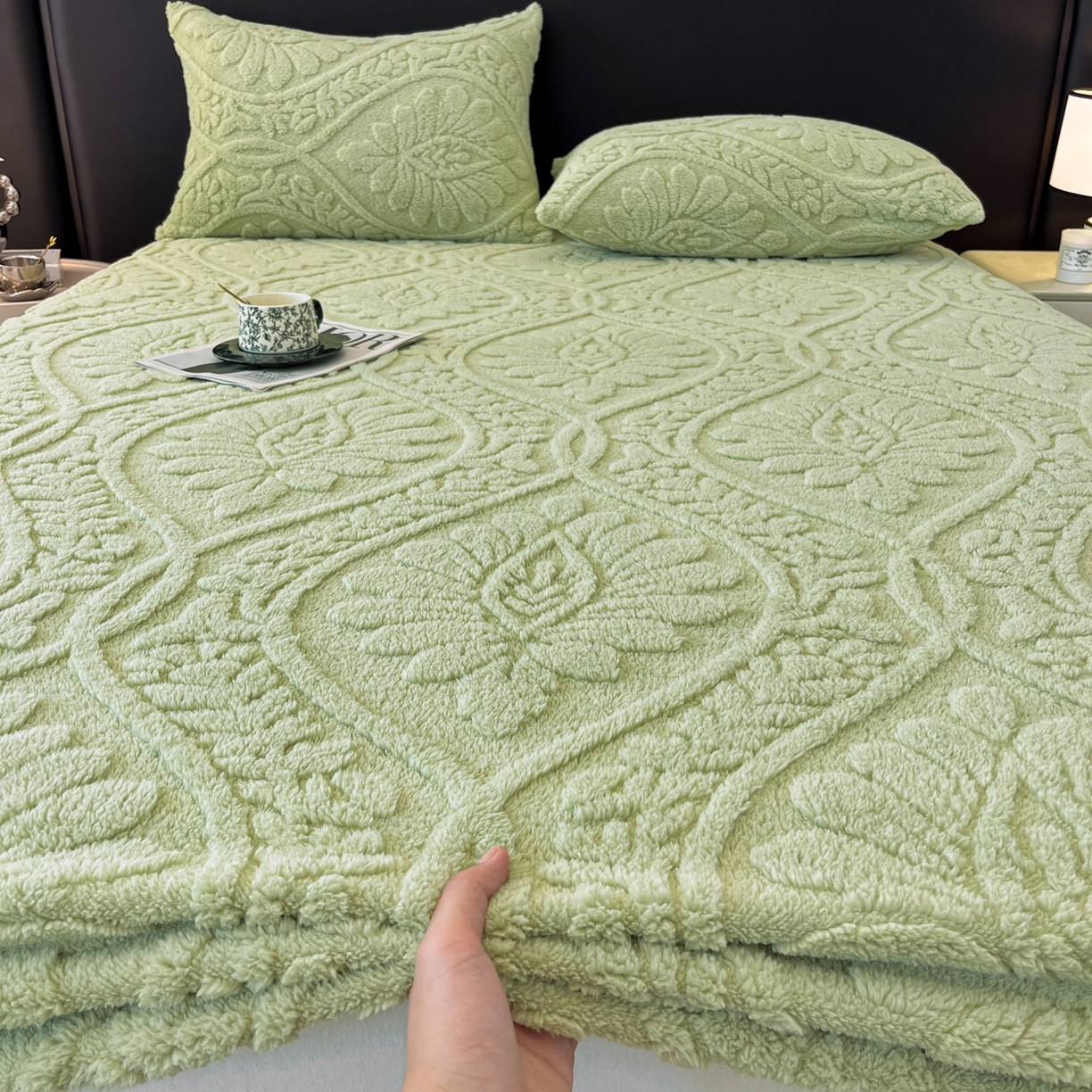 91家纺网 家纺一手货源 找家纺 （总）莱家富 2026新款提花塔芙绒床笠-繁花系列（可供跨境外贸抽空压缩爆款首选）