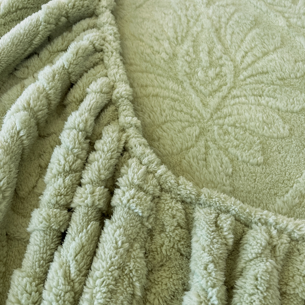 91家纺网 家纺一手货源 找家纺 （总）莱家富 2026新款提花塔芙绒床笠-繁花系列（可供跨境外贸抽空压缩爆款首选）