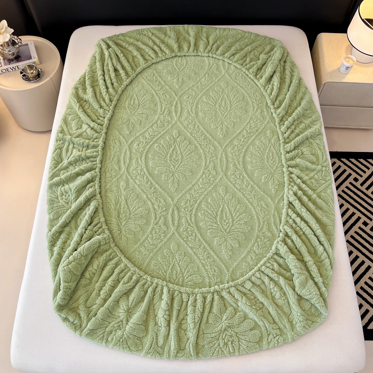 91家纺网 家纺一手货源 找家纺 莱家富 2026新款提花塔芙绒床笠-繁花系列（可供跨境外贸抽空压缩爆款首选） 繁花-复古绿