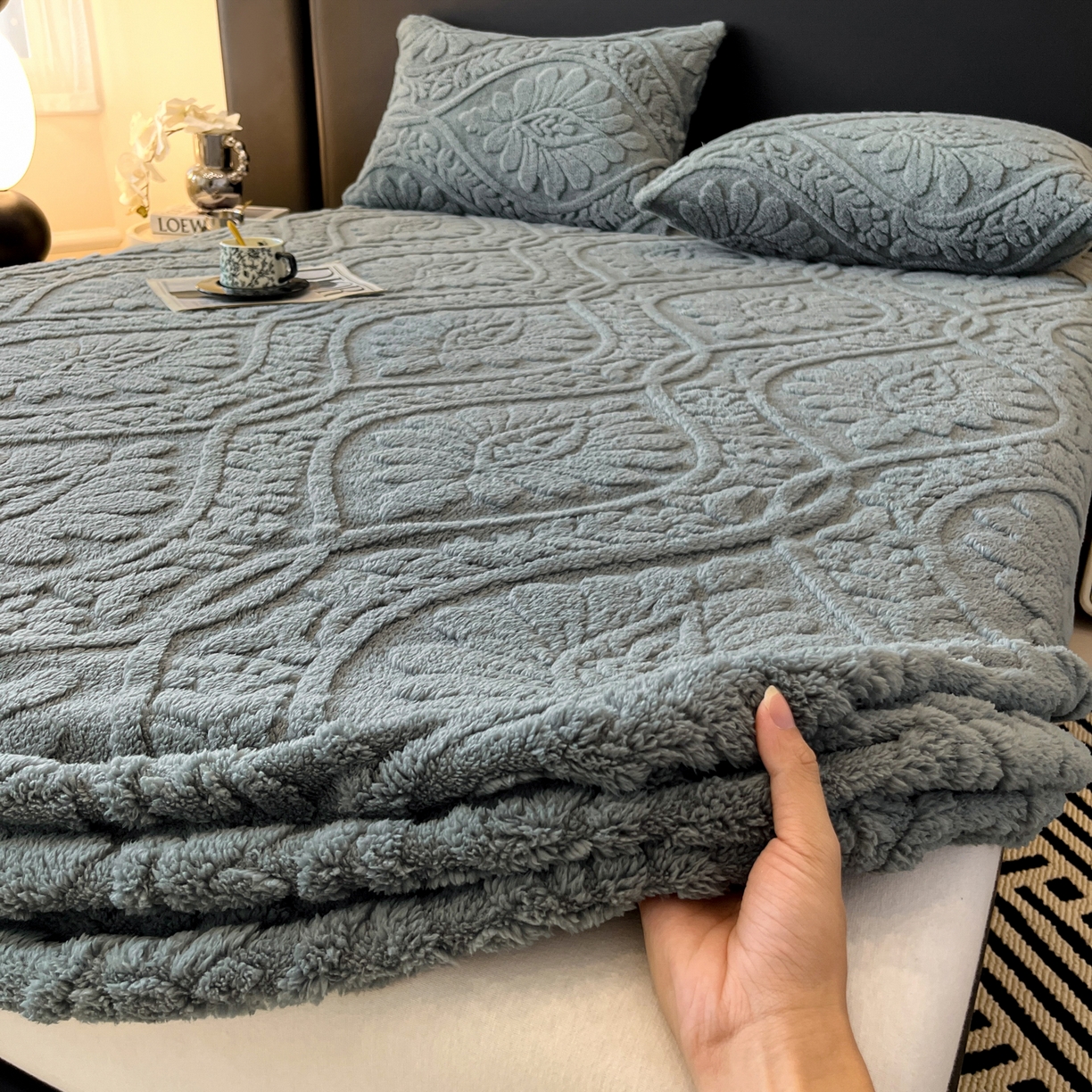 91家纺网 家纺一手货源 找家纺 莱家富 2026新款提花塔芙绒床笠-繁花系列（可供跨境外贸抽空压缩爆款首选） 繁花-深灰