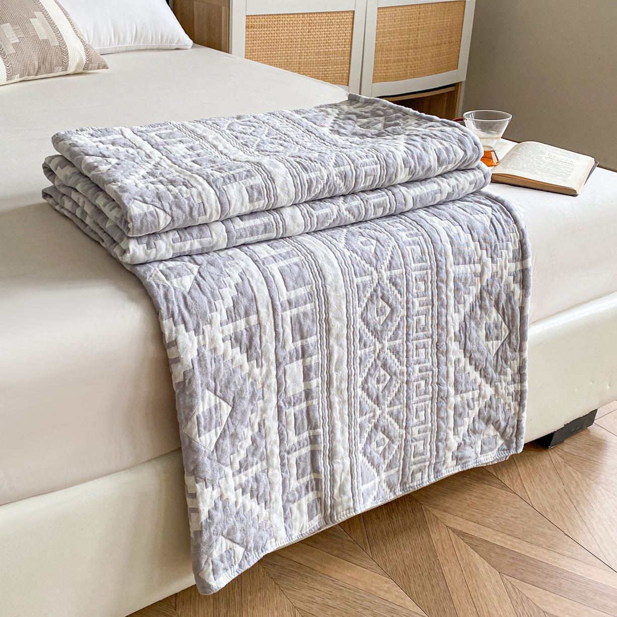 卡奥家纺 2026新款水洗全棉纯棉四层纱盖毯毛巾被夏凉被夏被空调被-图腾系列 图腾-灰