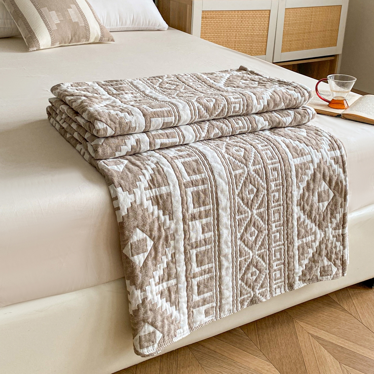 卡奥家纺 2026新款水洗全棉纯棉四层纱盖毯毛巾被夏凉被夏被空调被-图腾系列 图腾-咖