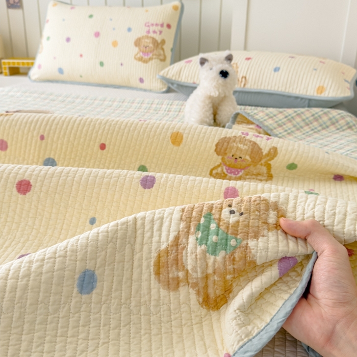 91家纺网 家纺一手货源 找家纺 茉夕家纺 2026新款春季纯棉棉花印花单品床盖单件床盖 假日小狗