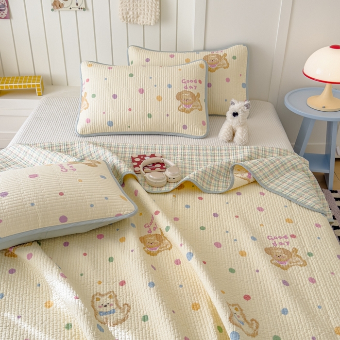 91家纺网 家纺一手货源 找家纺 茉夕家纺 2026新款春季纯棉棉花印花单品床盖单件床盖 假日小狗