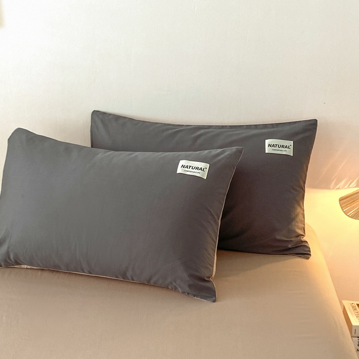 91家纺网 家纺一手货源 找家纺 昊翔家纺 2025新款13372全棉纯色四件套无印良品风简约套件 深灰-奶咖