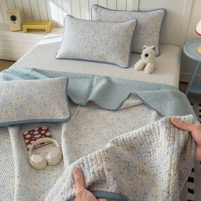 91家纺网 家纺一手货源 找家纺 茉夕家纺 2026新款春季纯棉棉花印花单品床盖单件床盖 凯蒂小猫