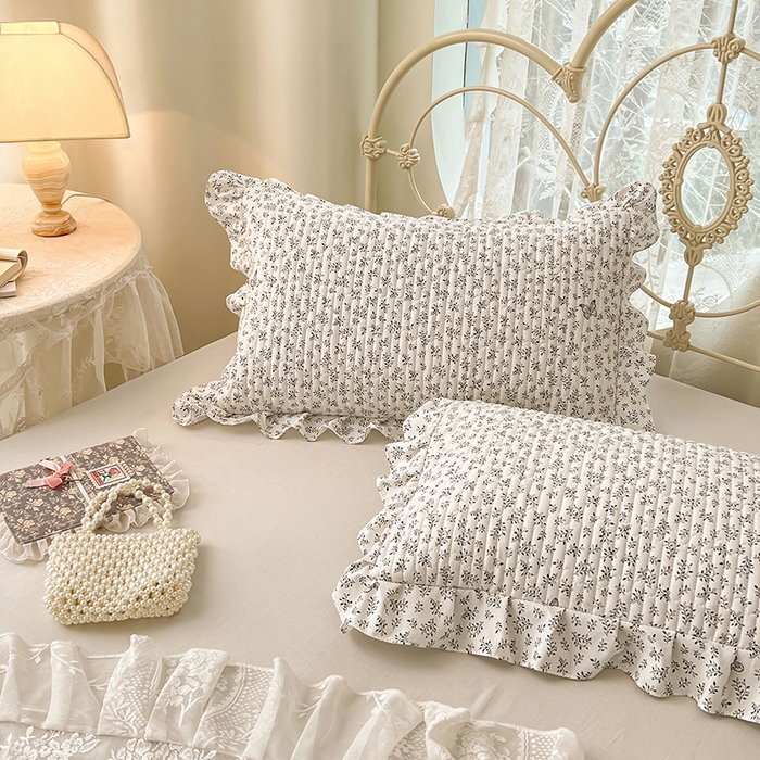 91家纺网 家纺一手货源 找家纺 梦舒羽 2026新款A类云朵棉夹棉花边枕套宿舍单人一只装枕芯内胆套-单人枕套 花间迷离（花边夹棉）