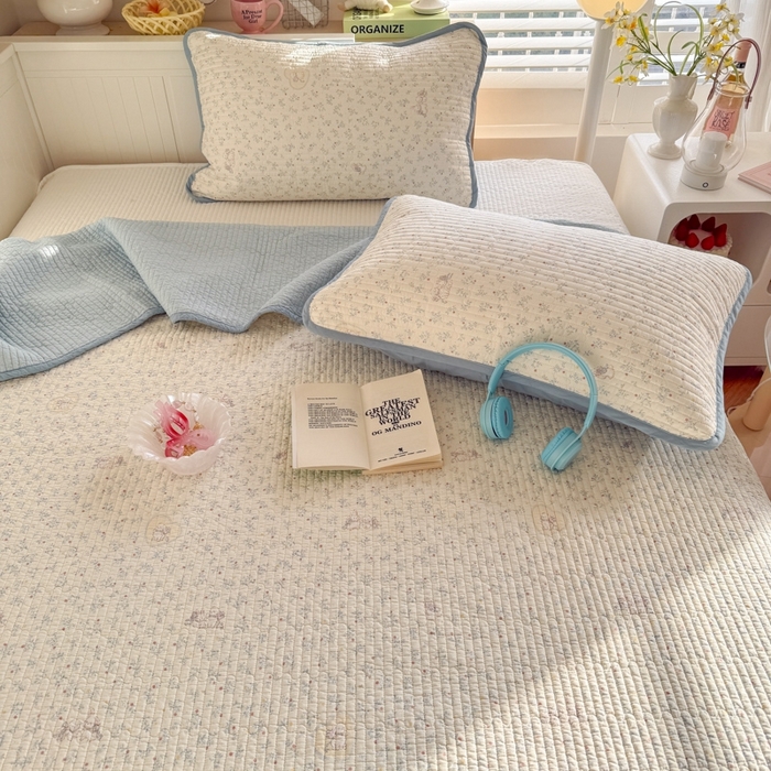 91家纺网 家纺一手货源 找家纺 茉夕家纺 2026新款春季纯棉棉花印花单品床盖单件床盖 蓝心兔