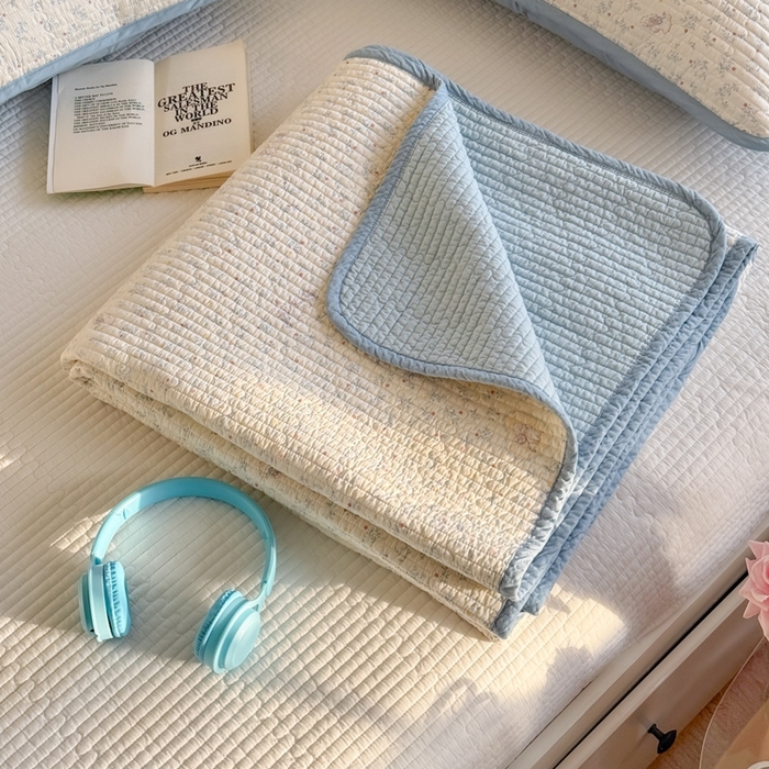 91家纺网 家纺一手货源 找家纺 茉夕家纺 2026新款春季纯棉棉花印花单品床盖单件床盖 蓝心兔