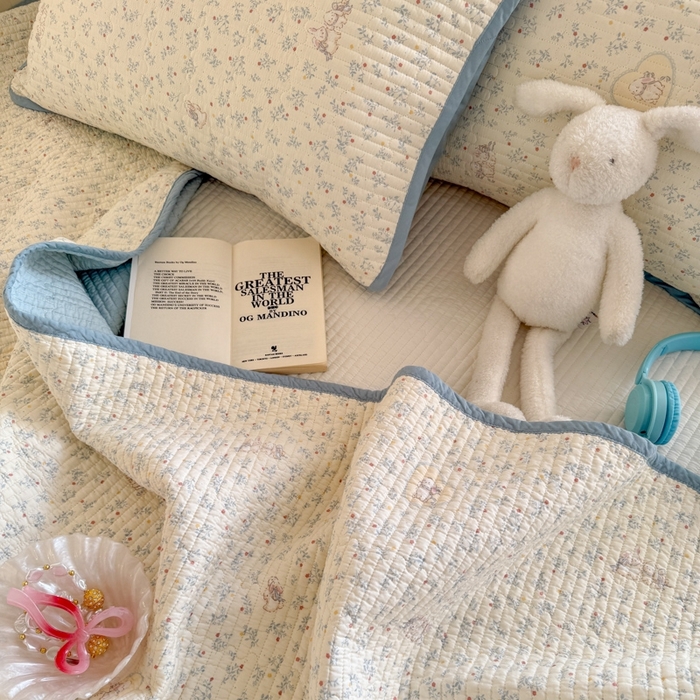 91家纺网 家纺一手货源 找家纺 茉夕家纺 2026新款春季纯棉棉花印花单品床盖单件床盖 蓝心兔