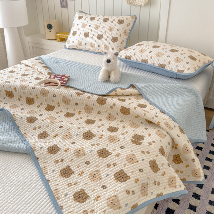 91家纺网 家纺一手货源 找家纺 茉夕家纺 2026新款春季纯棉棉花印花单品床盖单件床盖 迷你熊