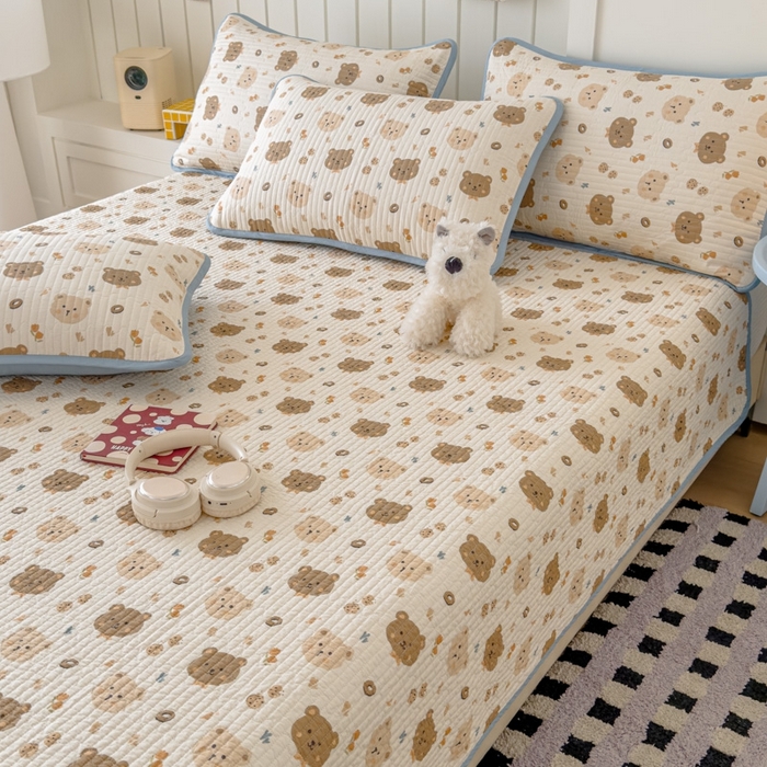 91家纺网 家纺一手货源 找家纺 茉夕家纺 2026新款春季纯棉棉花印花单品床盖单件床盖 迷你熊