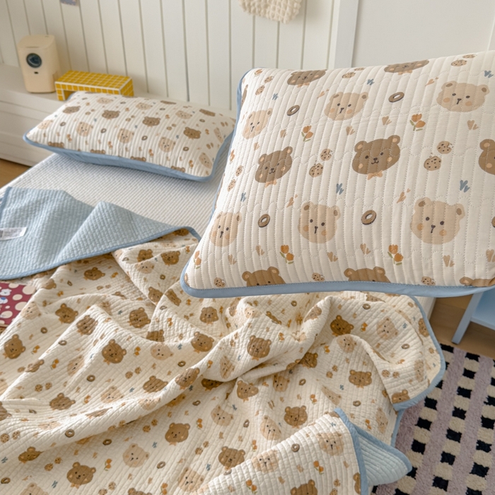 91家纺网 家纺一手货源 找家纺 茉夕家纺 2026新款春季纯棉棉花印花单品床盖单件床盖 迷你熊