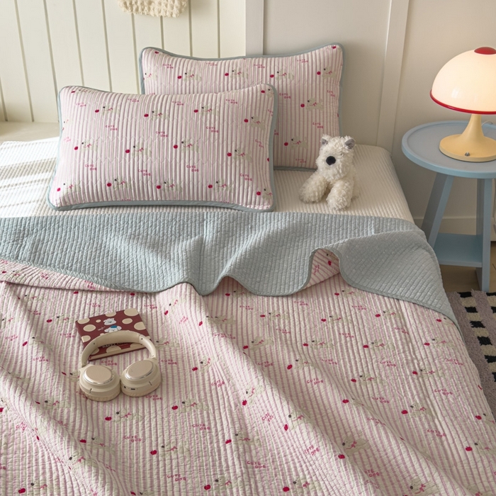 91家纺网 家纺一手货源 找家纺 茉夕家纺 2026新款春季纯棉棉花印花单品床盖单件床盖 米兰小狗