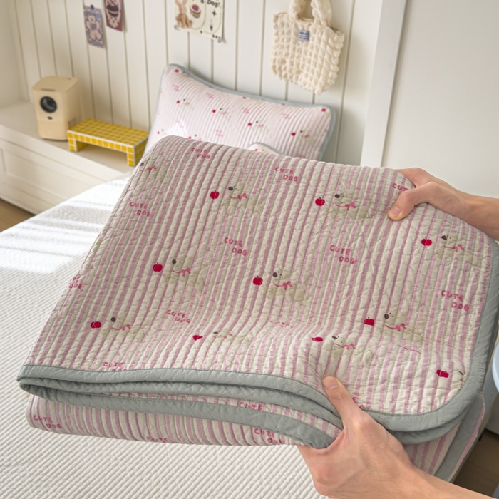 91家纺网 家纺一手货源 找家纺 茉夕家纺 2026新款春季纯棉棉花印花单品床盖单件床盖 米兰小狗