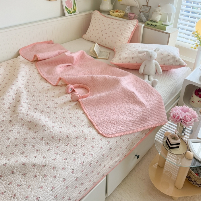 91家纺网 家纺一手货源 找家纺 茉夕家纺 2026新款春季纯棉棉花印花单品床盖单件床盖 蜜玲花语