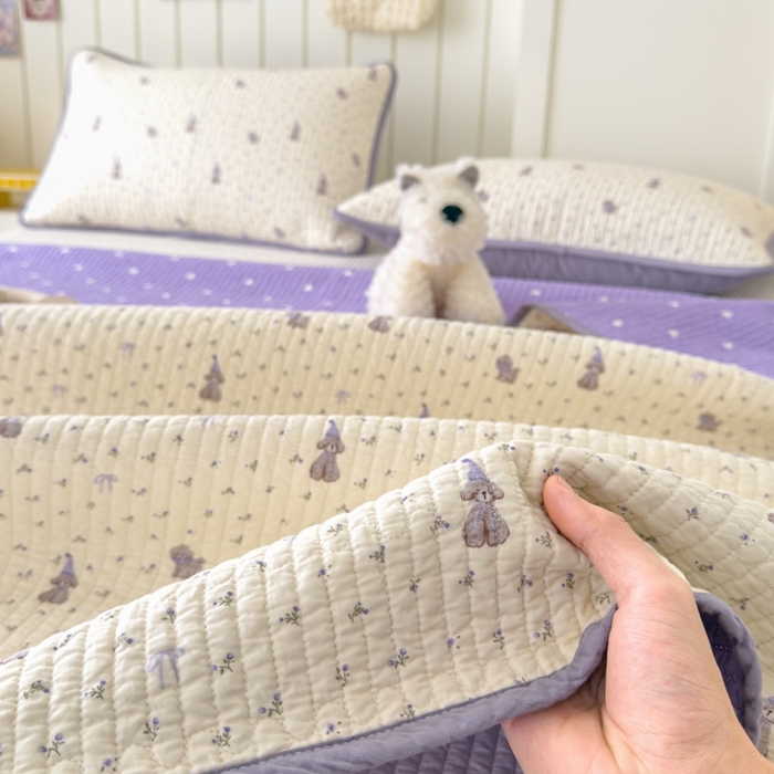 91家纺网 家纺一手货源 找家纺 茉夕家纺 2026新款春季纯棉棉花印花单品床盖单件床盖 圣诞小狗