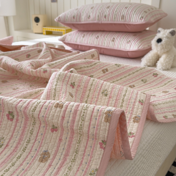 91家纺网 家纺一手货源 找家纺 茉夕家纺 2026新款春季纯棉棉花印花单品床盖单件床盖 心动萌趣