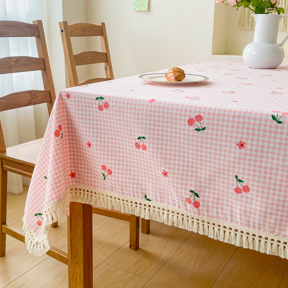 91家纺网 家纺一手货源 找家纺 金泰莱 2026新款印花老粗布桌布 格子樱桃