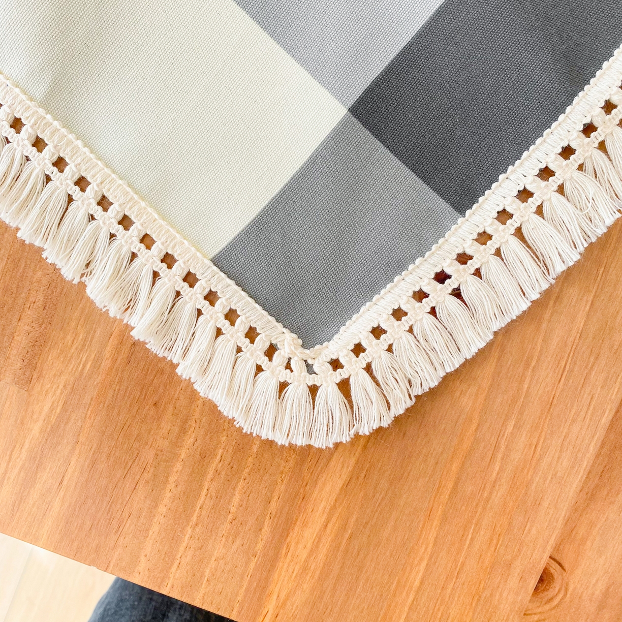 91家纺网 家纺一手货源 找家纺 金泰莱 2026新款印花老粗布桌布 灰格