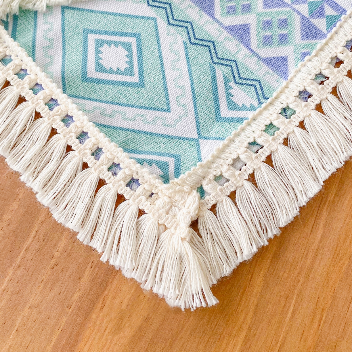 91家纺网 家纺一手货源 找家纺 金泰莱 2026新款印花老粗布桌布 蓝色恋歌