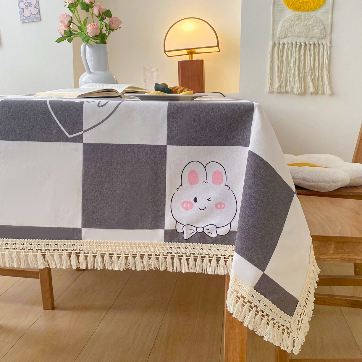 91家纺网 家纺一手货源 找家纺 金泰莱 2026新款印花老粗布桌布 Lucky 兔