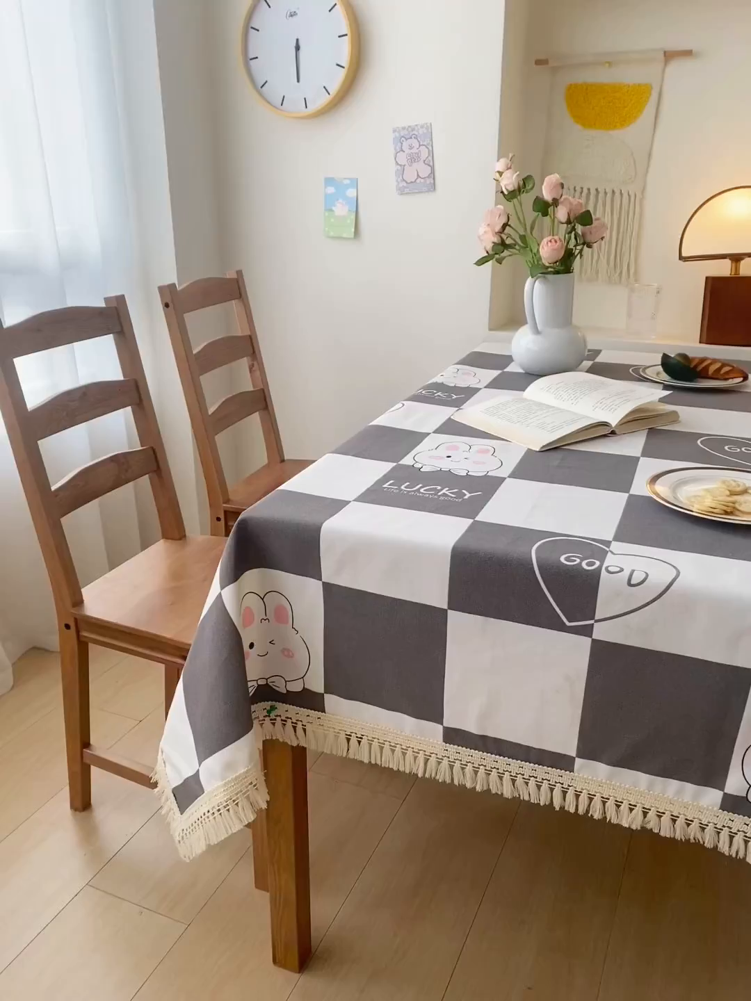 91家纺网 家纺一手货源 找家纺 金泰莱 2026新款印花老粗布桌布 Lucky 兔