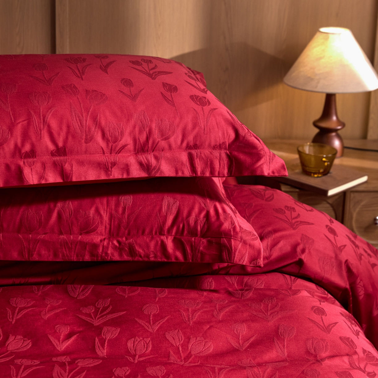 91家纺网 家纺一手货源 找家纺 禾时 2026新款全棉纯棉提花四件套-大红系列 浪漫郁金香