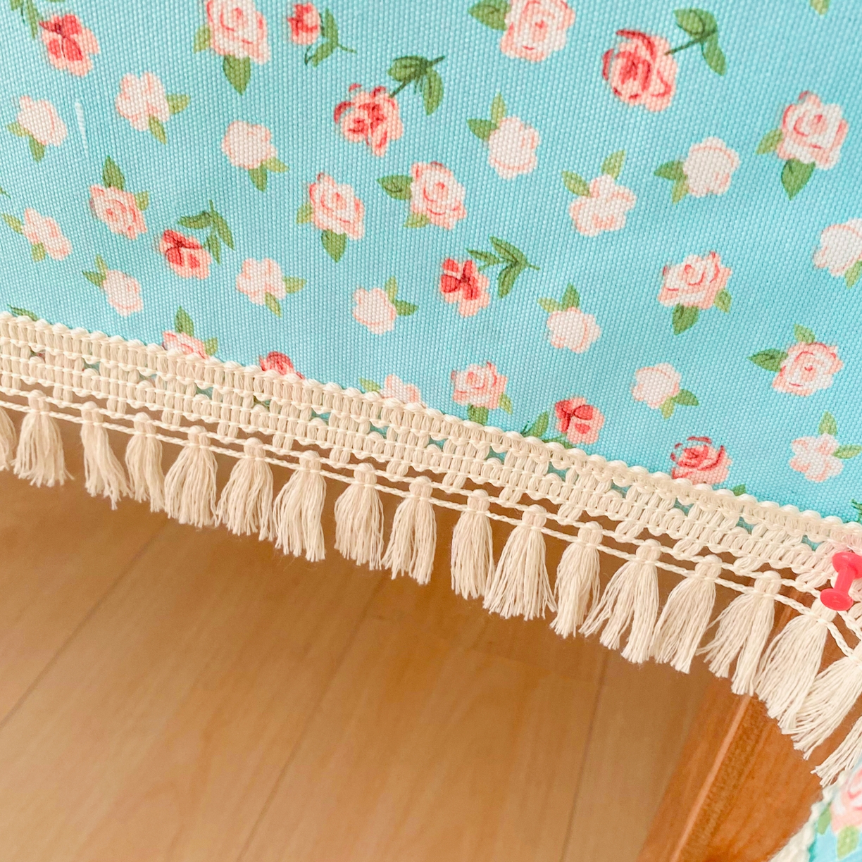 91家纺网 家纺一手货源 找家纺 棉乐町家居 2025新款ins风印花老粗布桌布 春雨